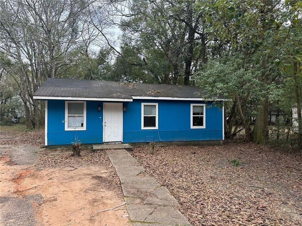 565 Westwood St in Mobile, AL - Building Photo