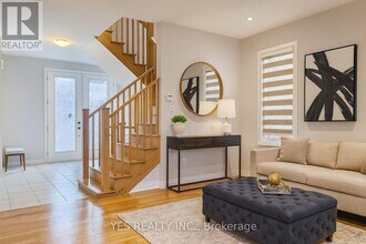 187 Provident Way in Hamilton, ON - Building Photo - Building Photo