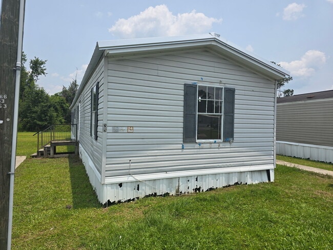property at 926 Hollywood Dr