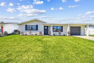 13617 Frances Ave in Hudson, FL - Building Photo - Building Photo