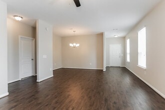 10339 Dawson Hill Lane in Houston, TX - Building Photo - Building Photo