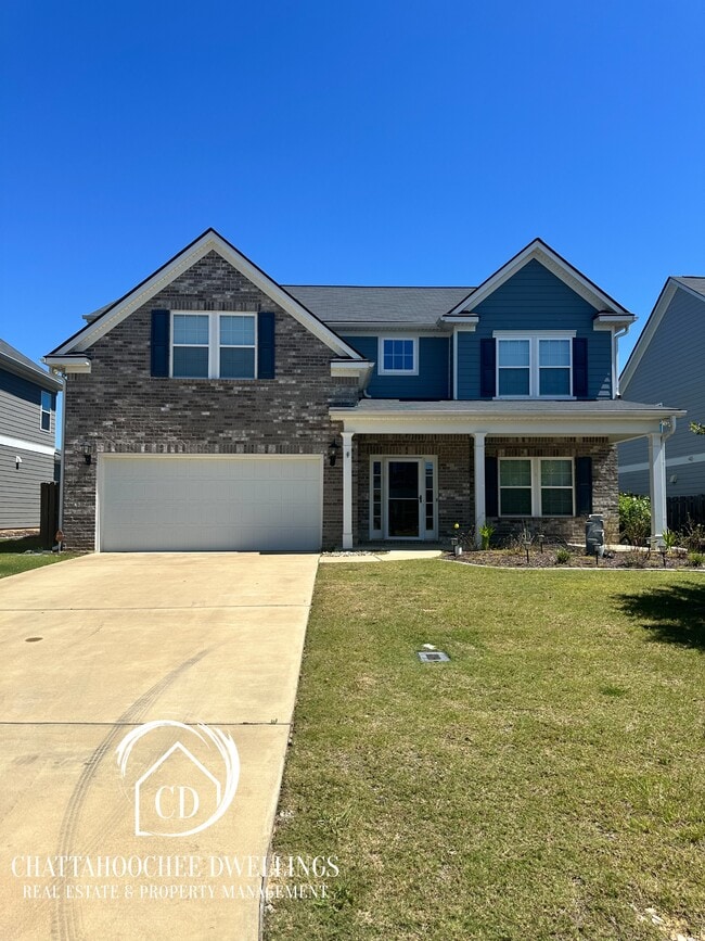 property at 166 Red Oak Pl