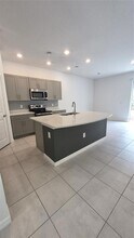3563 Davenport Creek Ct in Kissimmee, FL - Building Photo - Building Photo