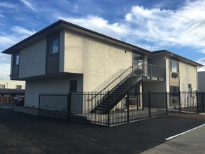 Locust Apartments in Reno, NV - Building Photo - Building Photo