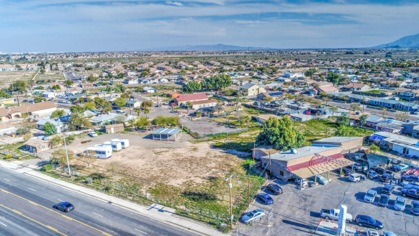 525 E Main St in Avondale, AZ - Building Photo