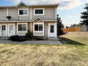 5314 Solar Ridge Dr in Colorado Springs, CO - Building Photo - Building Photo