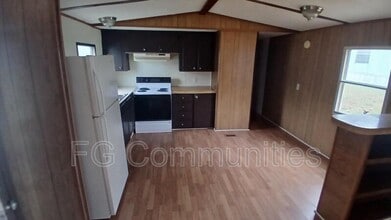 2155 White Pine M H P Rd in Granite Falls, NC - Building Photo - Building Photo