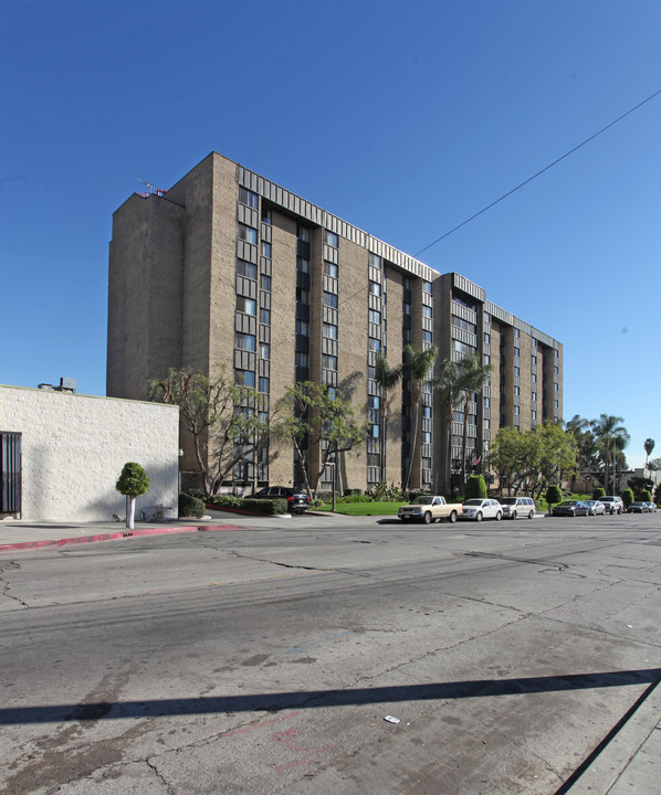 Sunset Normandie Towers in Los Angeles, CA - Building Photo