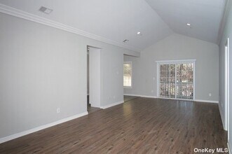 255 Wading River Hlw Rd, Unit 5-28 in Ridge, NY - Building Photo - Building Photo