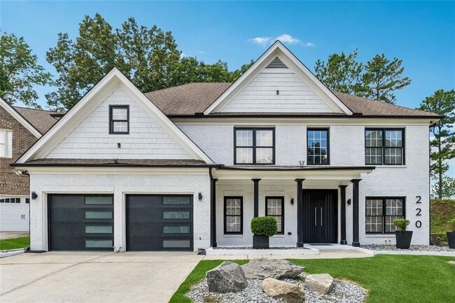 220 Fieldsborn Ct NE