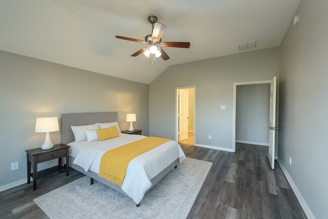 property at 5907 Yaupon Ridge Dr