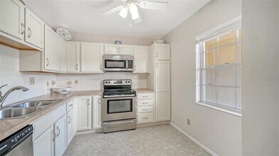 7880 Palm Aire Ln in Sarasota, FL - Building Photo - Building Photo