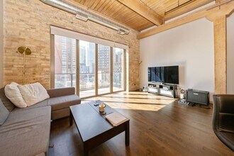 445 E Illinois St in Chicago, IL - Building Photo - Building Photo