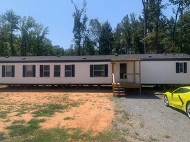 115 J B Cyrus Rd in West Monroe, LA - Building Photo