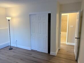 4 Lancelot Court in Salem, NH - Building Photo - Building Photo