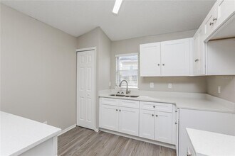 6250 Kaieteur Ln in Orlando, FL - Building Photo - Building Photo