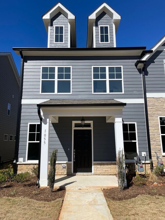 property at 1055 N Main St
