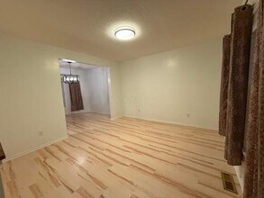 54 Runkle Dr in Pataskala, OH - Building Photo - Building Photo