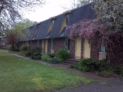 property at 552 136th Ave