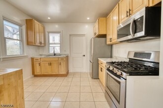 55 Tappan St in Kearny, NJ - Building Photo - Building Photo