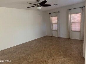 3670 E Zachary Dr in Phoenix, AZ - Building Photo - Building Photo