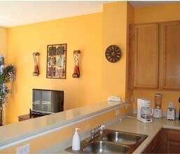 5467 Paradise Cay Cir in Kissimmee, FL - Building Photo - Building Photo