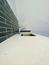 506 Ferry St in New Haven, CT - Foto de edificio - Building Photo