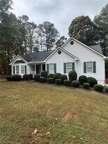 1136 Fieldstone Dr in Canton, GA - Building Photo