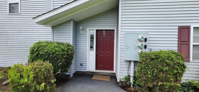 196 Eagleton Dr in Monroe, NY - Building Photo - Building Photo