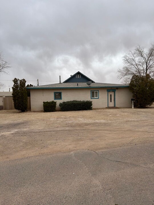 1923 W 2nd St in Winslow, AZ - Building Photo