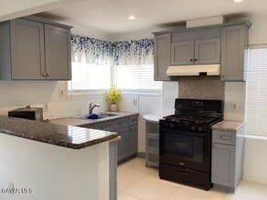 45034 Redwood Ave in Lancaster, CA - Building Photo - Building Photo