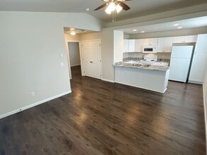 275 Rickenbacker Ave in Klamath Falls, OR - Building Photo - Building Photo