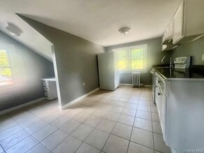 330 Bucks Hollow Rd in Mahopac, NY - Building Photo - Building Photo