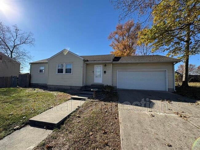 property at 712 N Madison St