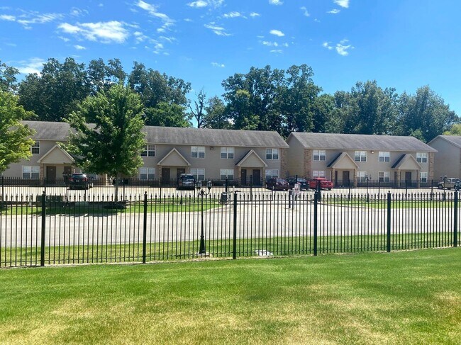 Five Star in Jonesboro, AR - Foto de edificio - Building Photo
