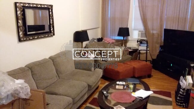 5 Lothian Rd, Unit 1 in Boston, MA - Foto de edificio - Building Photo