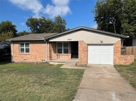 2543 Quinto Dr in Dallas, TX - Building Photo