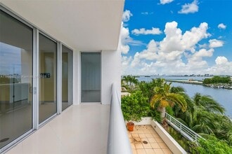 7929 West Dr, Unit 501 in North Bay Village, FL - Building Photo - Building Photo