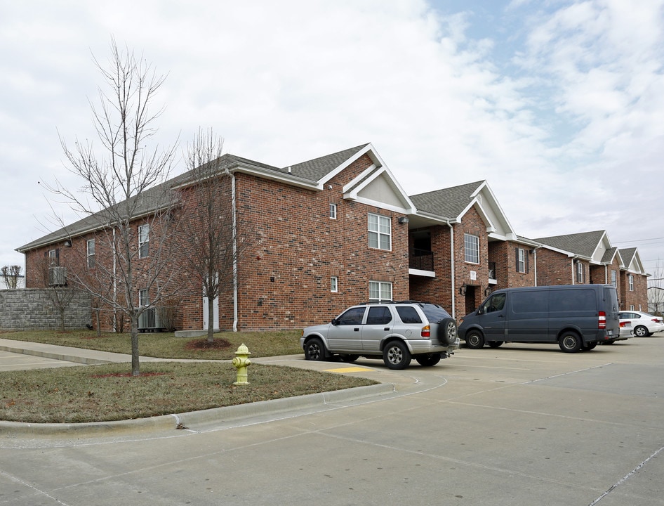 Heatherwood Apartments in Springfield, MO - Building Photo