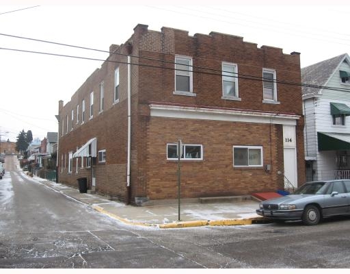 114 Sarah St in Mckees Rocks, PA - Building Photo