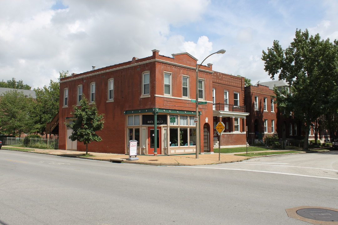 Park East in St. Louis, MO - Building Photo