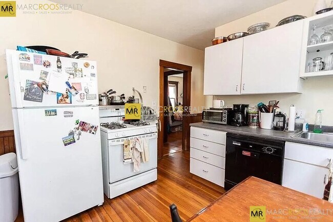 property at 46 Sunset Rd
