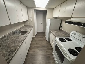 457 Albert St in Waterloo, ON - Building Photo - Building Photo