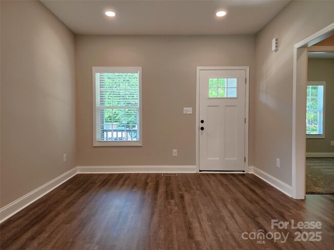 907 S Myrtle Ave in China Grove, NC - Building Photo - Building Photo