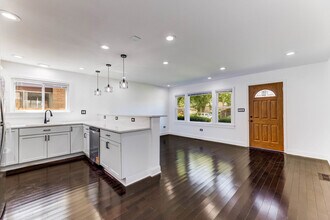 6903 S Ada St in Chicago, IL - Building Photo - Building Photo