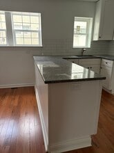 7111 Clover Ln in Upper Darby, PA - Building Photo - Building Photo