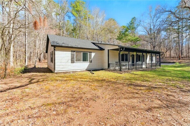 property at 5785 Woodruff Rd