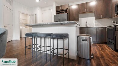 5810 UTSA Boulevard, Unit 2143 in San Antonio, TX - Foto de edificio - Building Photo