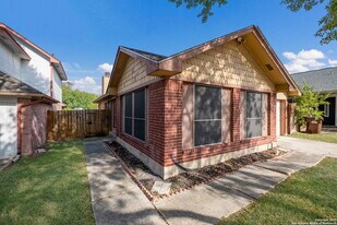 6307 Candlecrest Ct in San Antonio, TX - Building Photo