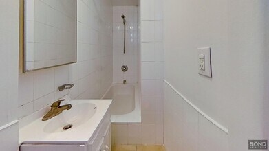 168 Rivington St in New York, NY - Building Photo - Building Photo